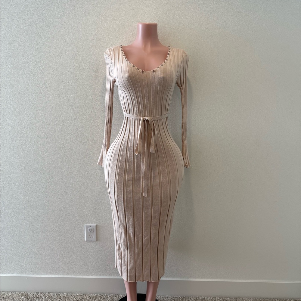 Elegant Cream Ribbed Knit Dress